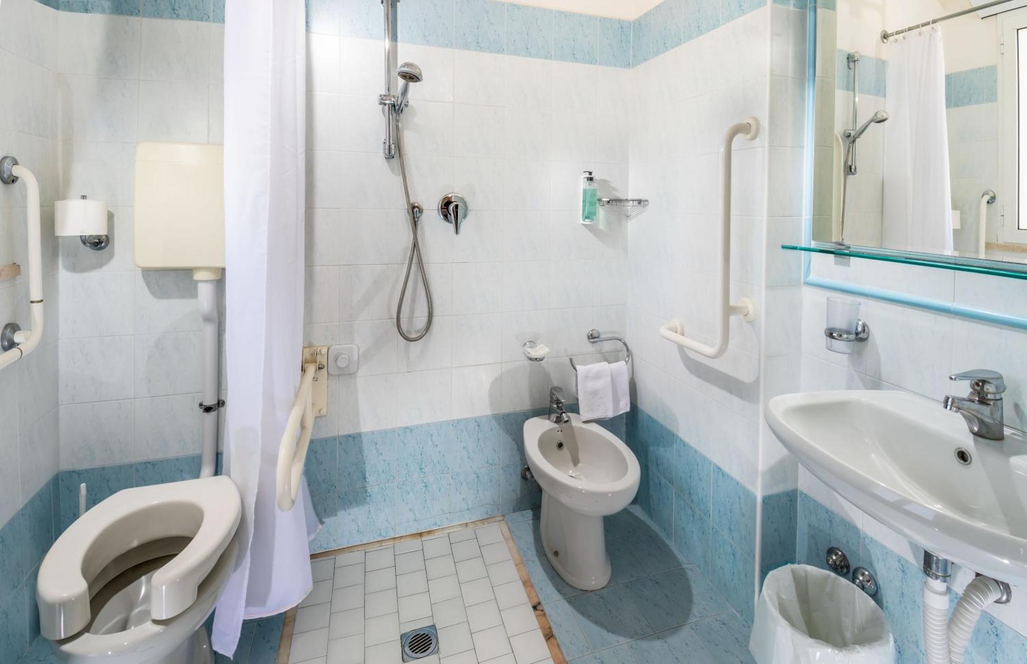 Hotel International Direttamente Sulla Sabbia มิซาโน อาดรีอาติโก ภายนอก รูปภาพ